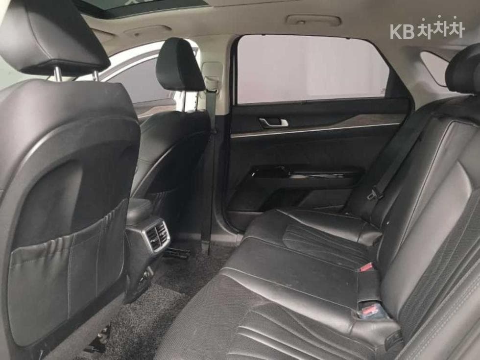 Kia K5 3rd Gen1.6 Gasoline Turbo Signature - 8