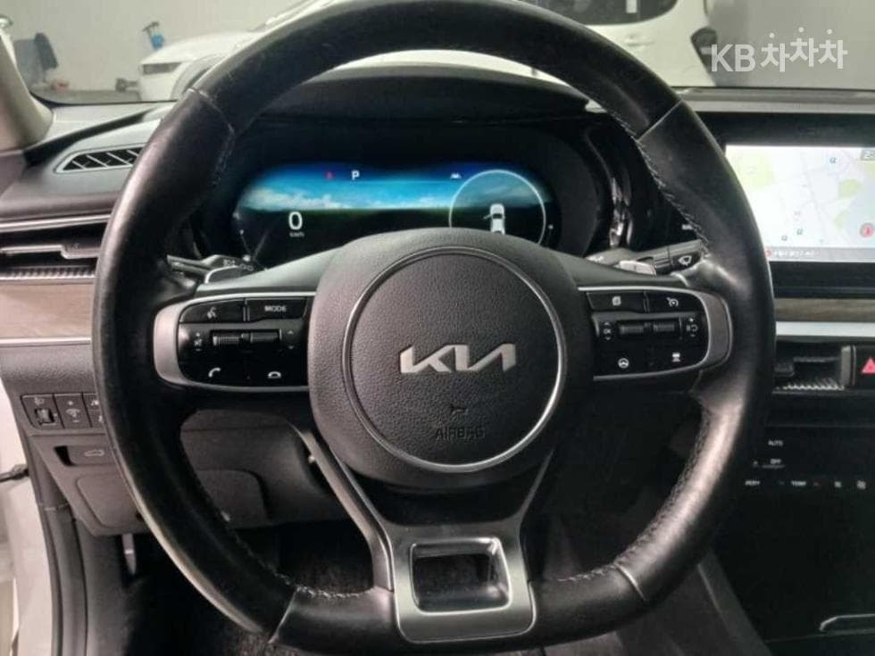 Kia K5 3rd Gen1.6 Gasoline Turbo Signature - 11