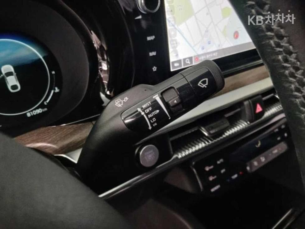 Kia K5 3rd Gen1.6 Gasoline Turbo Signature - 17