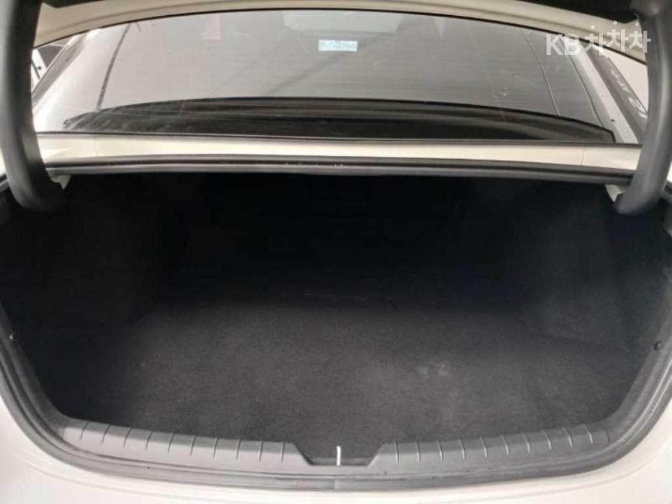 Kia K5 3rd Gen1.6 Gasoline Turbo Signature - 18