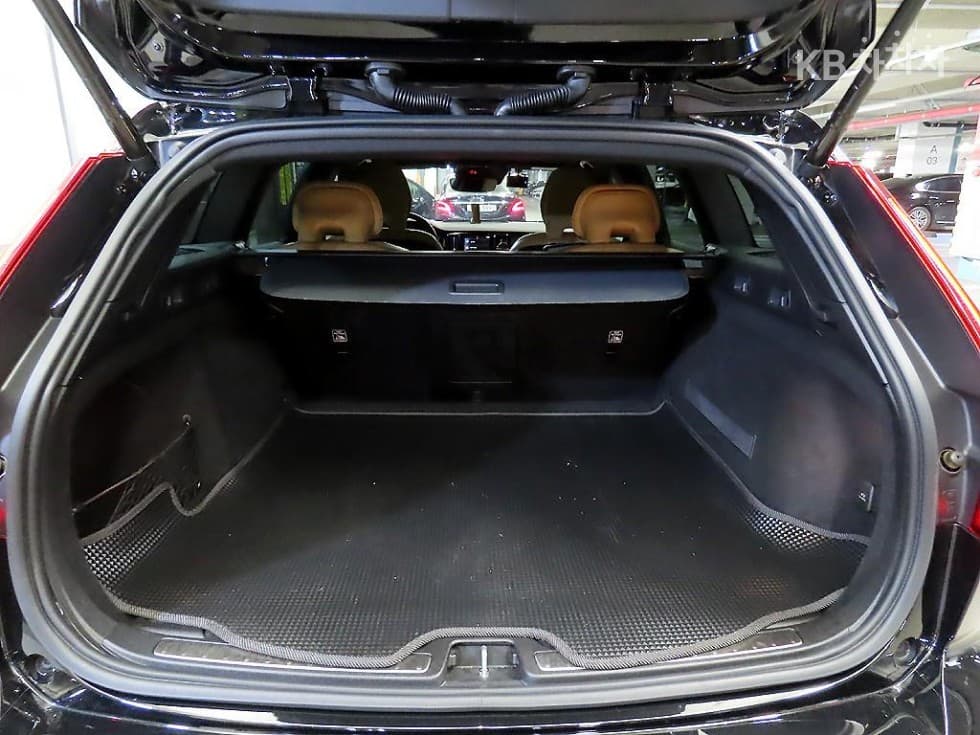 Volvo V60 CC(Second generation)T5 AWD Pro - 17