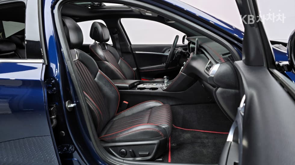 Genesis G702.0T Sport Package - 10