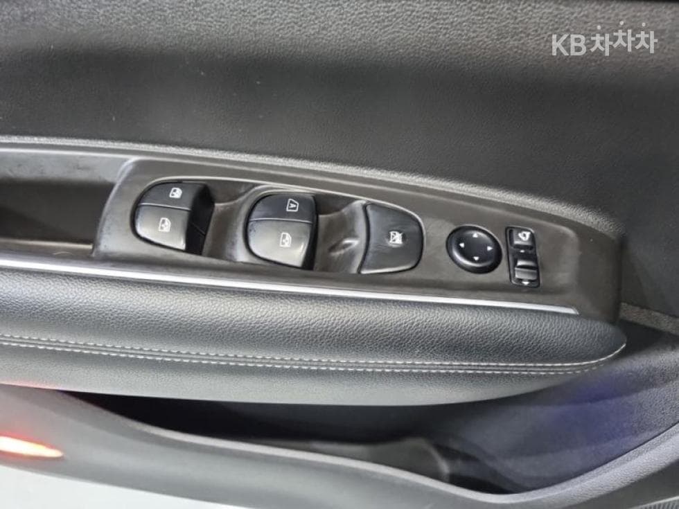 Рено Корея QM62.0 2WD RE Signature - 12