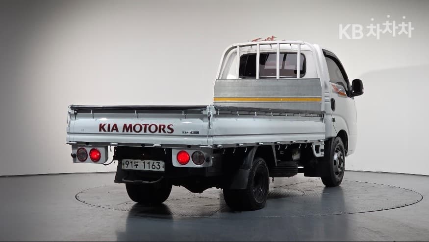 Киа Бонго 3 (лек)1.2Тон Удължено междуосие 표준캡 CRDi Престиж - 2