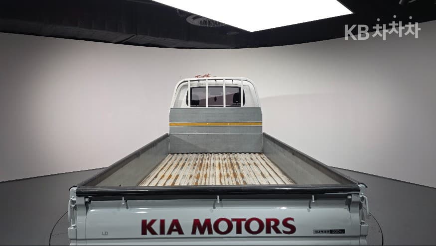 Киа Бонго 3 (лек)1.2Тон Удължено междуосие 표준캡 CRDi Престиж - 20