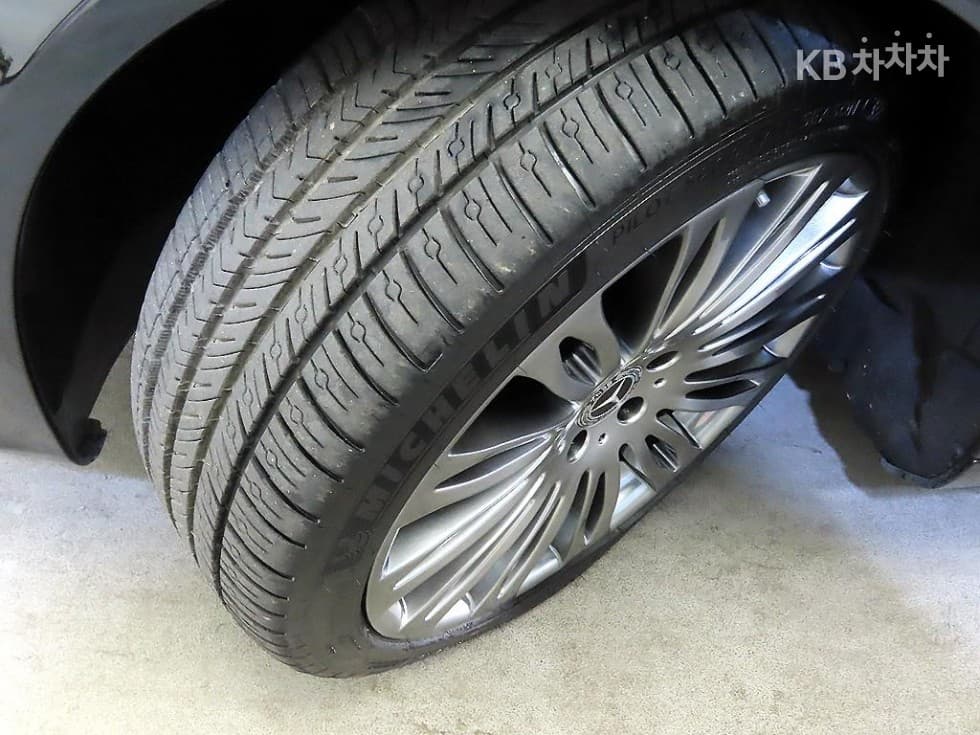 Mercedes-Benz New S-ClassS560L 4MATIC - 20