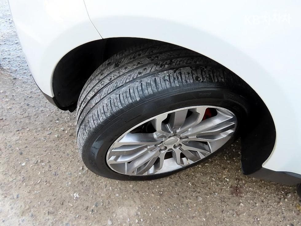 Land Rover New Range Rover Sport3.0 SDV6 HSE Dynamic - 20