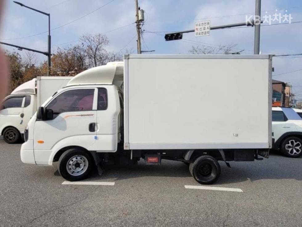 Kia Bongo 3 (light truck)1 Ton 냉동Top (Cargo)차 Extra Long Plus형 King Cab Deluxe - 4