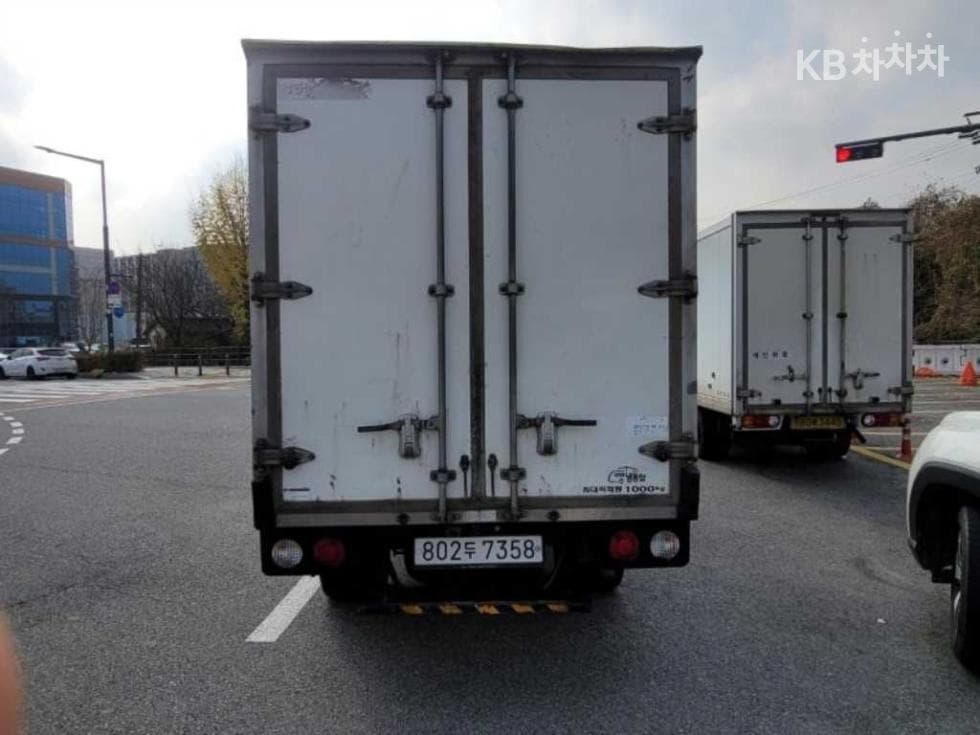 Kia Bongo 3 (light truck)1 Ton 냉동Top (Cargo)차 Extra Long Plus형 King Cab Deluxe - 8