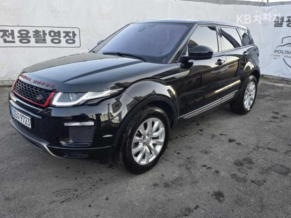 Land Rover Range Rover Evoque 5-door 2.0 TD4 SE - Image 1