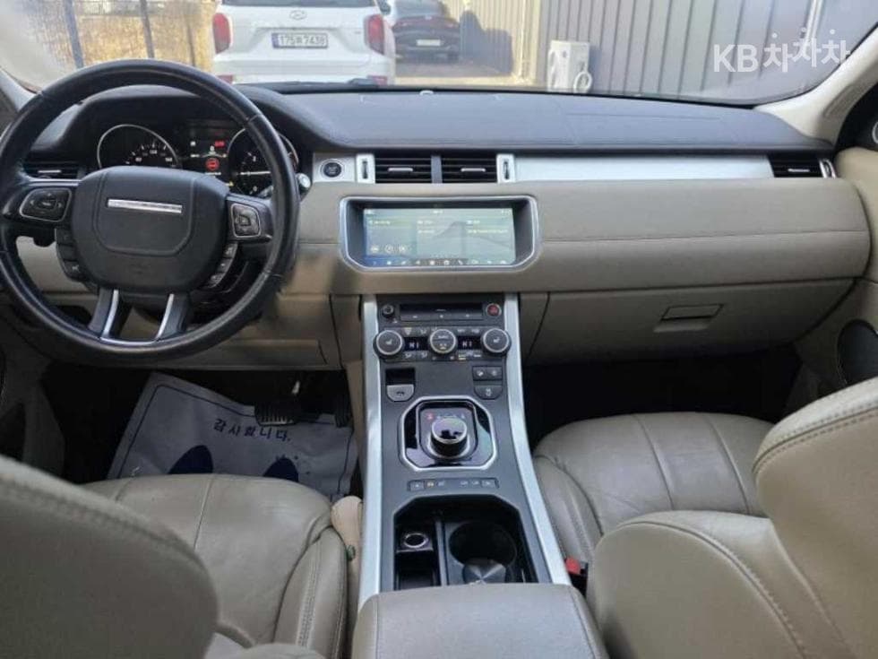 Land Rover Range Rover Evoque5-door 2.0 TD4 SE - 7