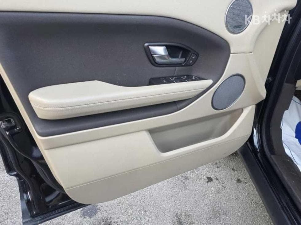 Land Rover Range Rover Evoque5-door 2.0 TD4 SE - 10