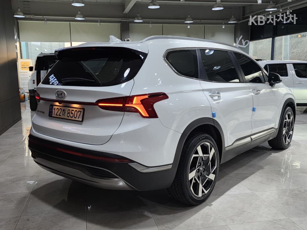 Hyundai The New (facelift) Santa Fe TMGasoline 2.5T 2WD Prestige - 3