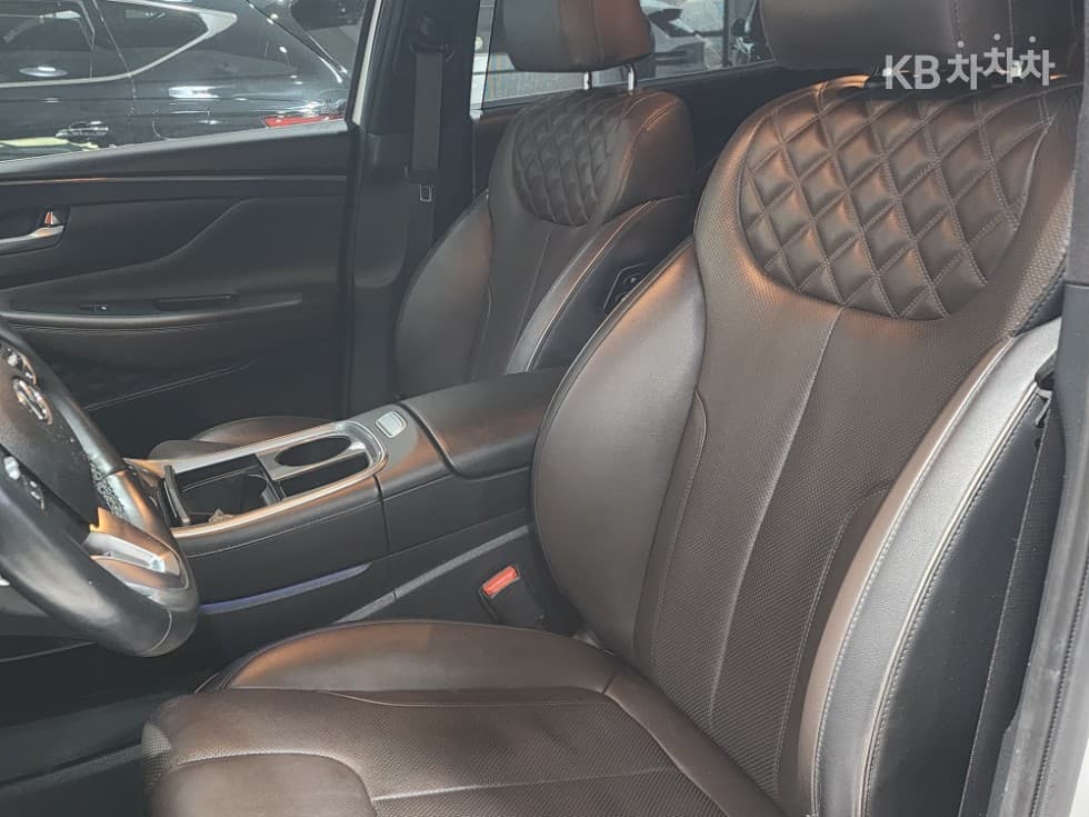 Hyundai The New (facelift) Santa Fe TMGasoline 2.5T 2WD Prestige - 19