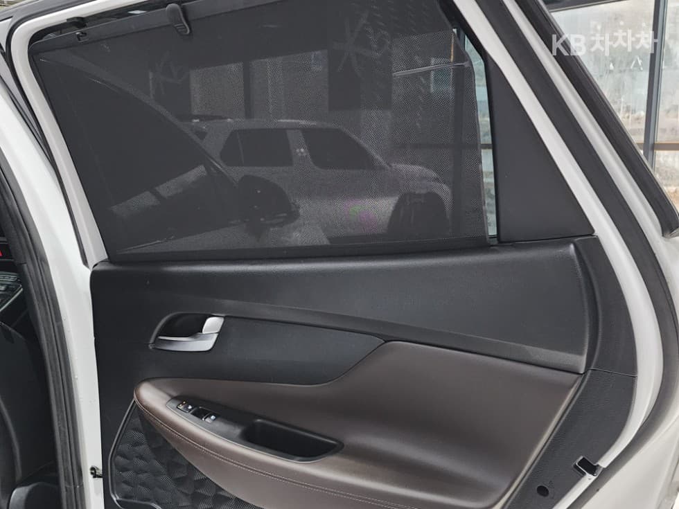 Hyundai The New (facelift) Santa Fe TMGasoline 2.5T 2WD Prestige - 26