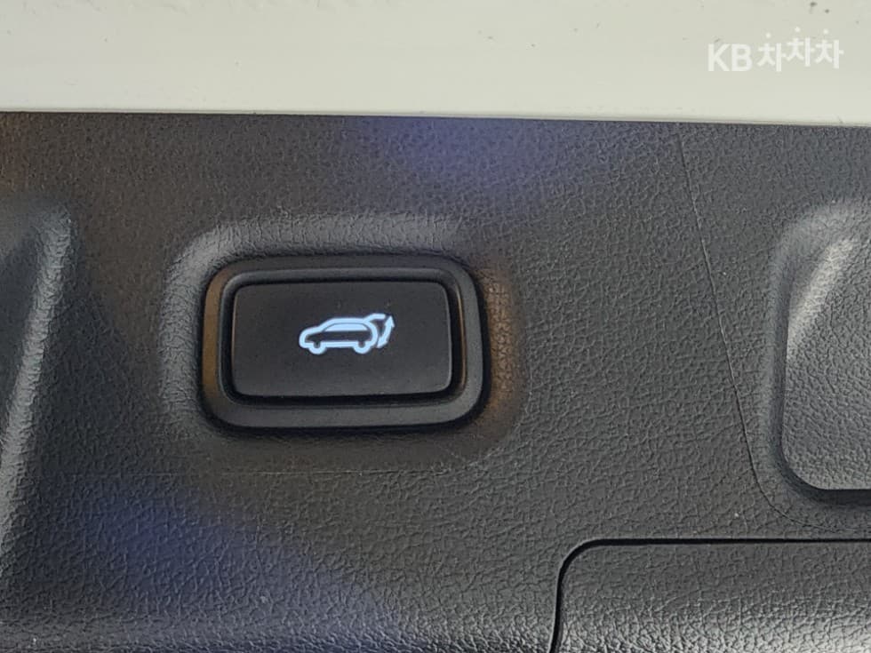 Hyundai The New (facelift) Santa Fe TMGasoline 2.5T 2WD Prestige - 30