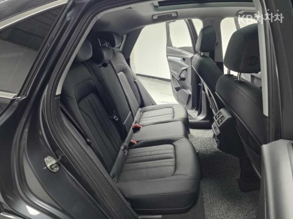 Ауди The New Q5(FY)45 TFSI quattro Sportback Стандартен - 11