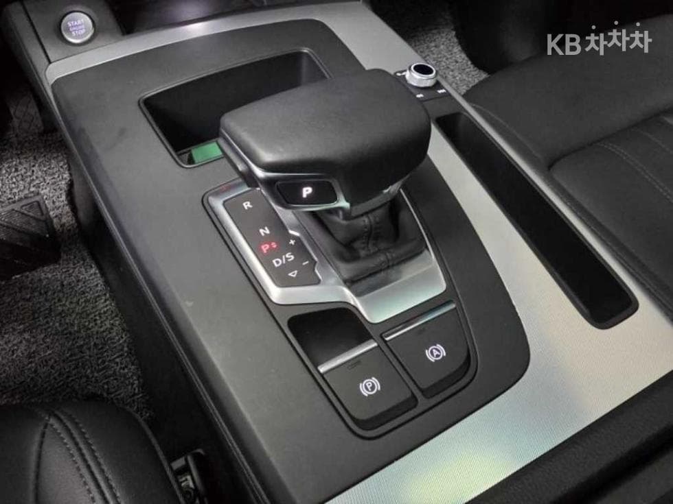 Ауди The New Q5(FY)45 TFSI quattro Sportback Стандартен - 15