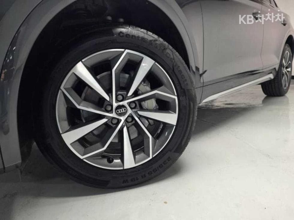 Ауди The New Q5(FY)45 TFSI quattro Sportback Стандартен - 20