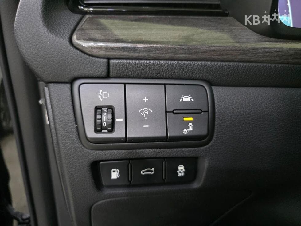 Kia K7 Premiere Hybrid2.4 HEV Noblesse - 10