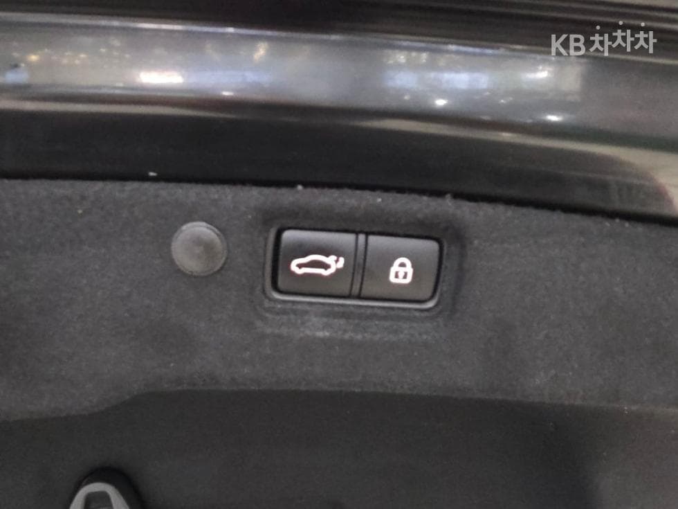 Kia K7 Premiere Hybrid2.4 HEV Noblesse - 19