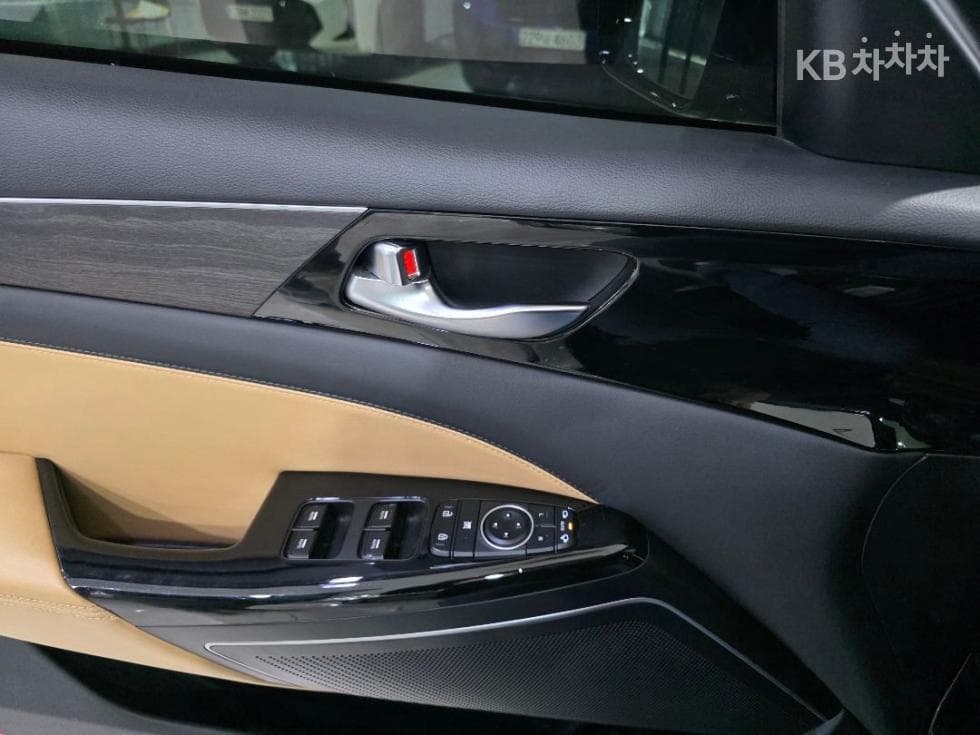 Kia K7 Premiere Hybrid2.4 HEV Noblesse - 9
