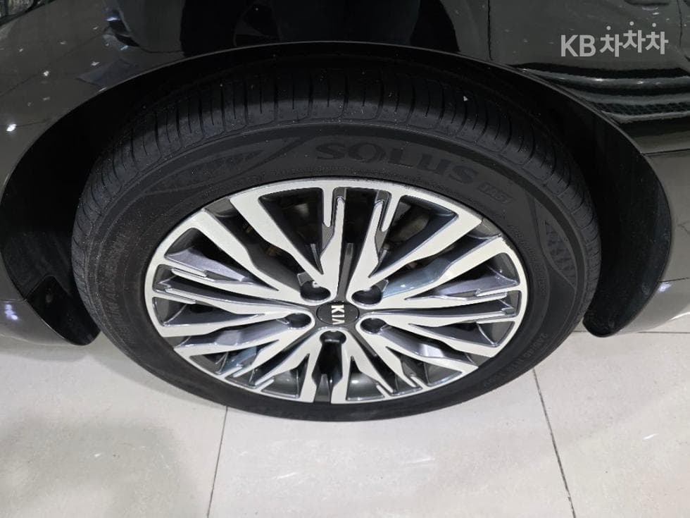 Kia K7 Premiere Hybrid2.4 HEV Noblesse - 23