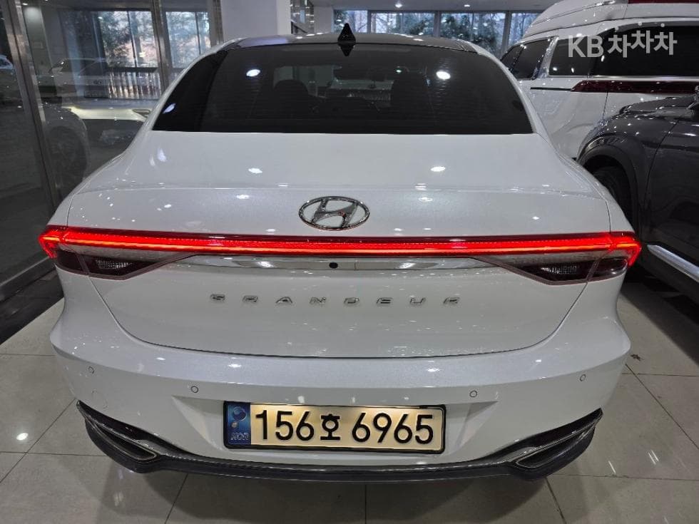 Хюндай The New (фейслифт) Grandeur (Azera) Хибрид2.4 Le Blanc - 3