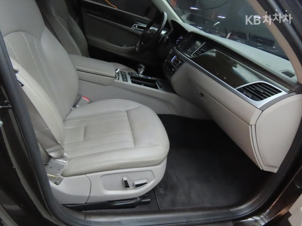 Genesis G803.3 GDI AWD Luxury - 7