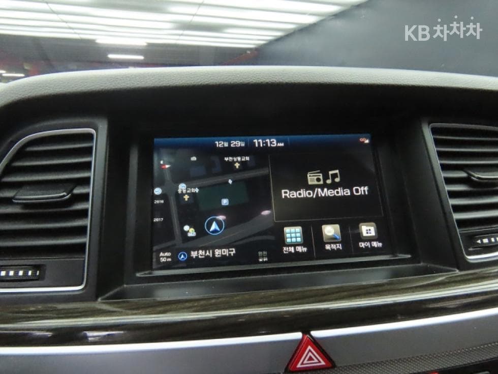 Genesis G803.3 GDI AWD Luxury - 11