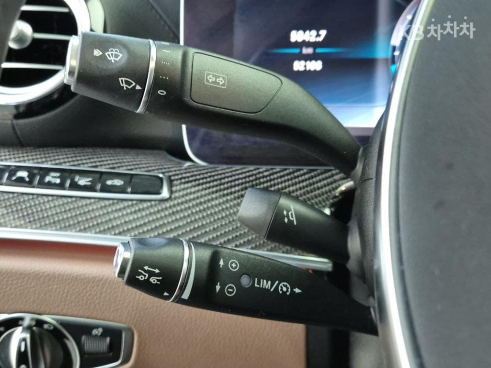 Mercedes-Benz E-Class (W213)E63 AMG 4MATIC+ - 16