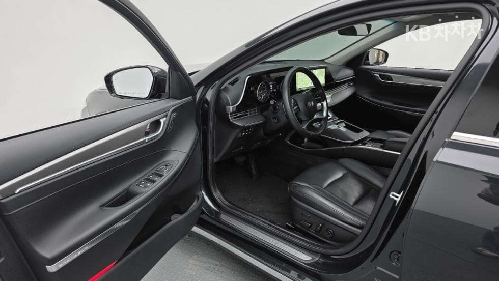 Хюндай The New (фейслифт) Grandeur (Azera)3.3 Exclusive - 17