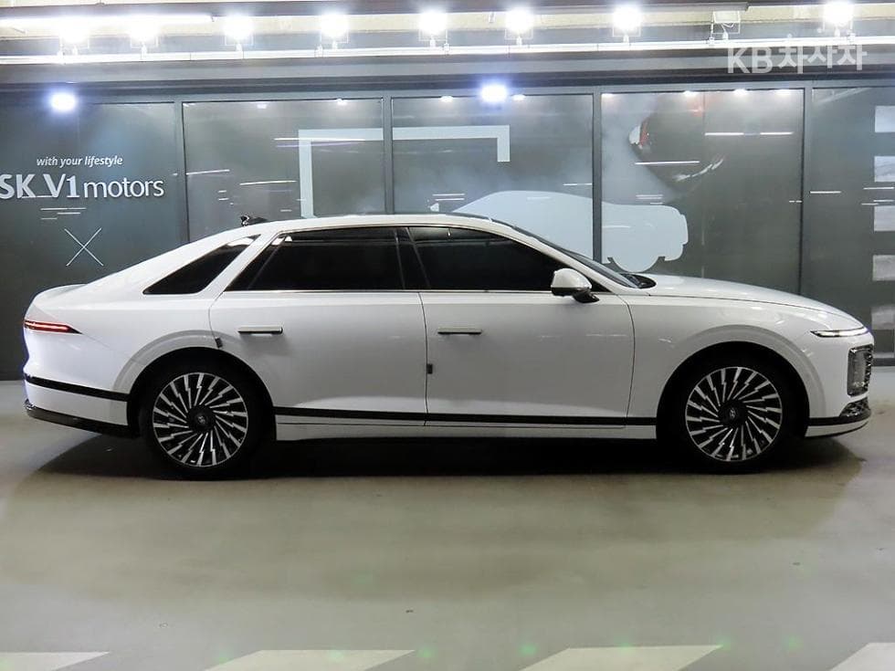 Hyundai The All New Grandeur (Azera)2.5L gasoline 2WD Calligraphy - 3