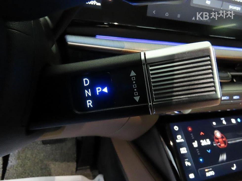 Hyundai The All New Grandeur (Azera)2.5L gasoline 2WD Calligraphy - 12