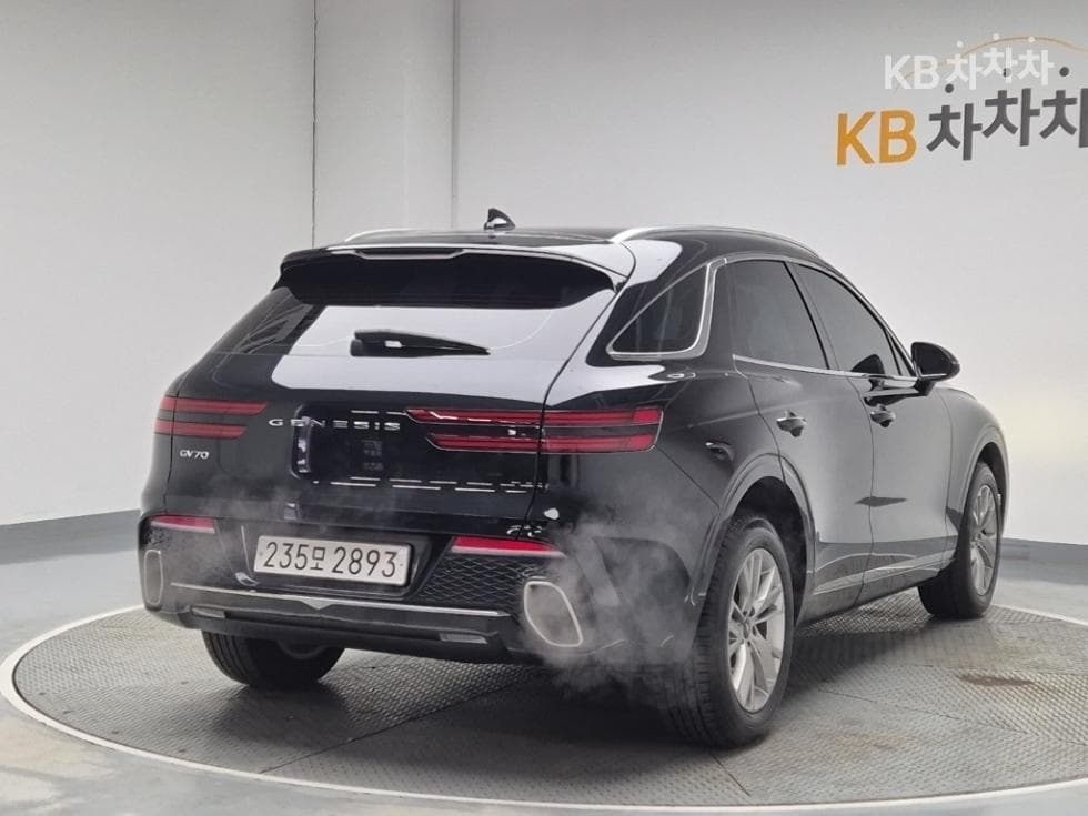 Genesis GV70Gasoline 2.5T 2WD - 3