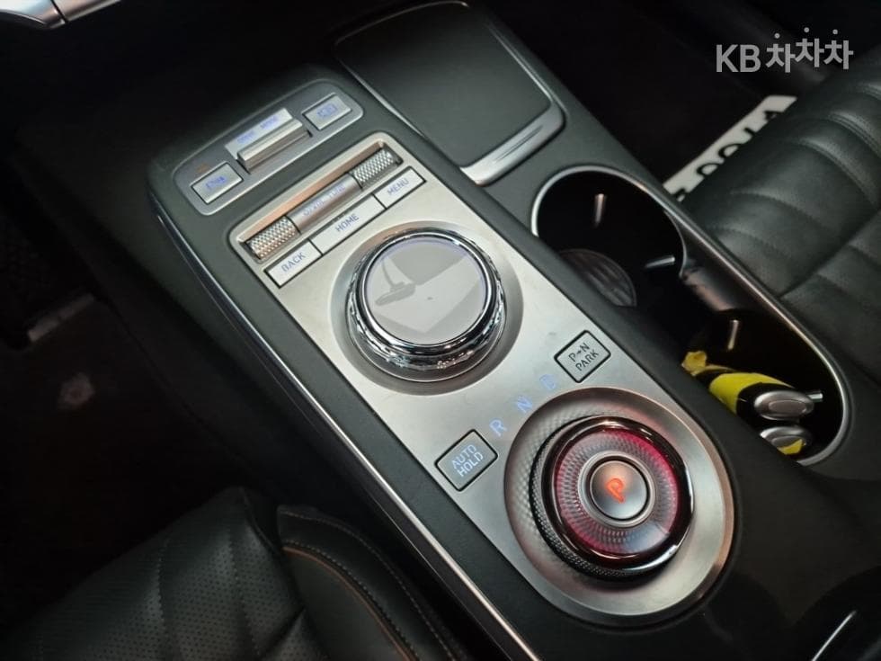 Genesis GV70Gasoline 2.5T 2WD - 8
