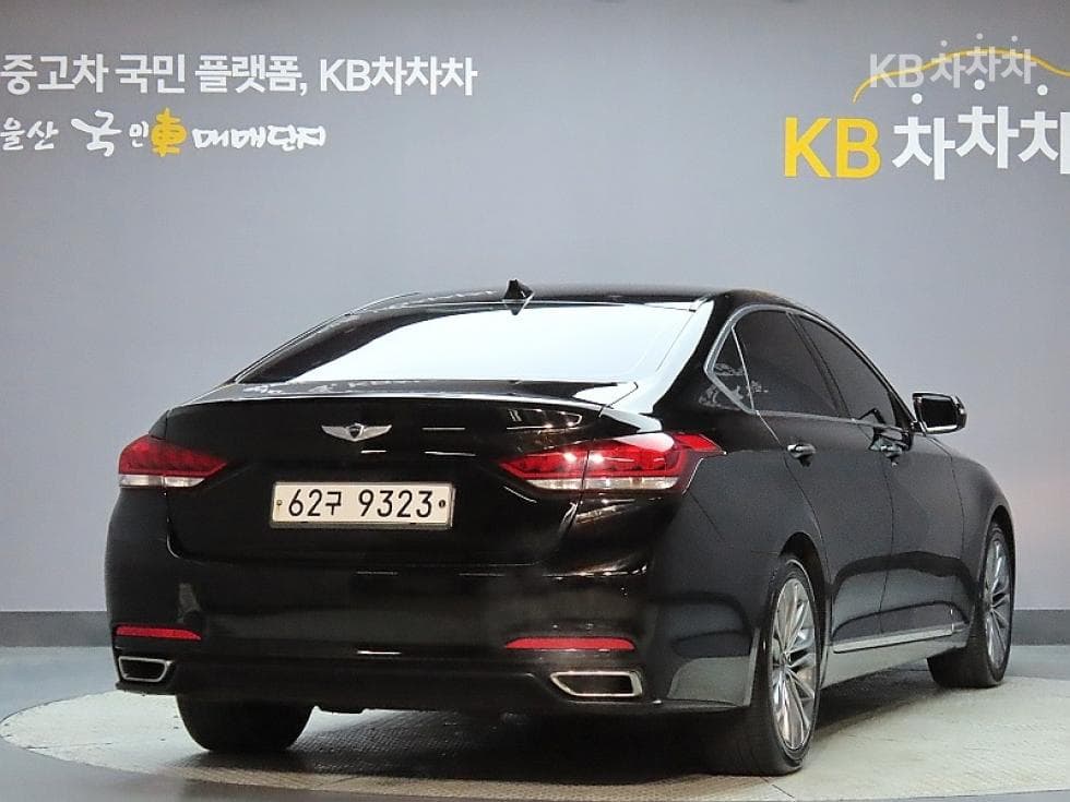 Hyundai GenesisDHG330 Premium - 2