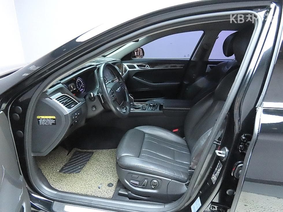 Hyundai GenesisDHG330 Premium - 10