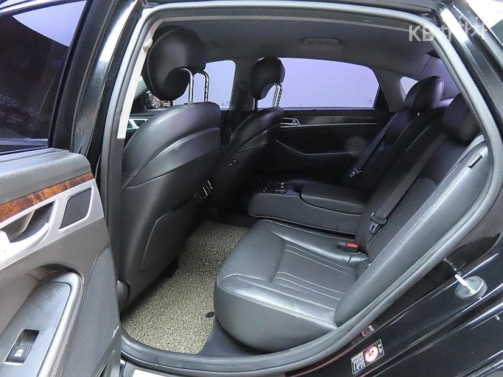 Hyundai GenesisDHG330 Premium - 11