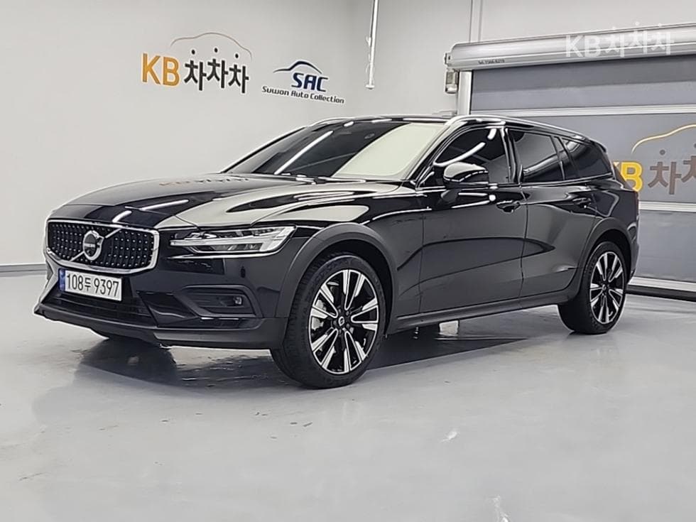 Volvo V60 CC(Второ поколение) B5 AWD Ultimate - Image 1