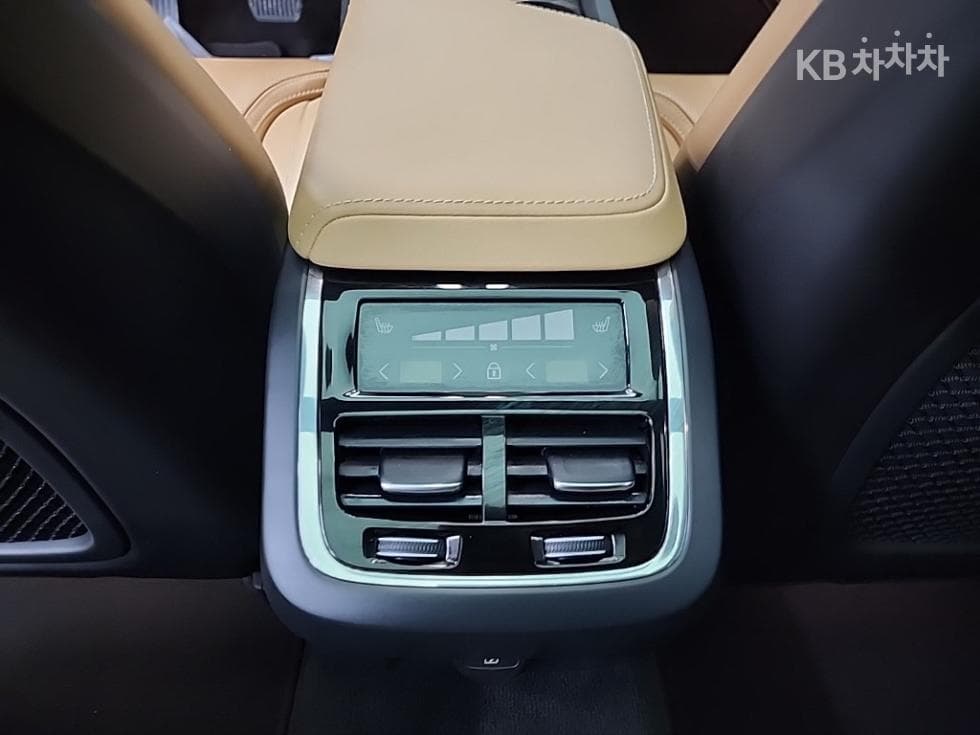 Volvo V60 CC(Second generation)B5 AWD Ultimate - 13