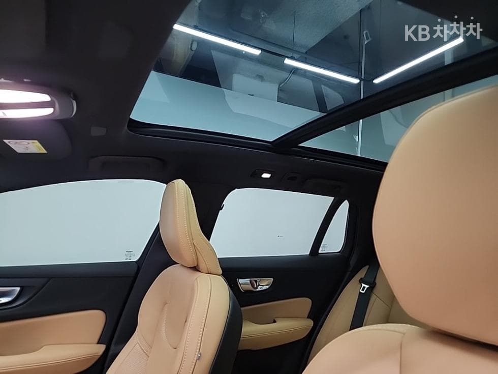 Volvo V60 CC(Second generation)B5 AWD Ultimate - 14