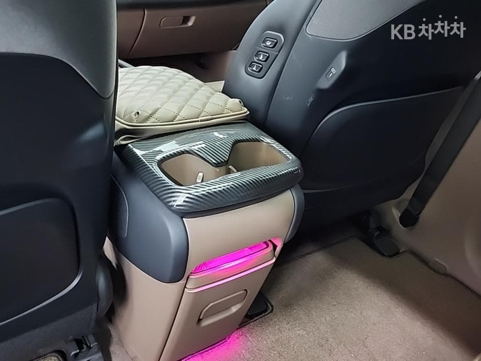 Kia EV9AWD GT-line - 13