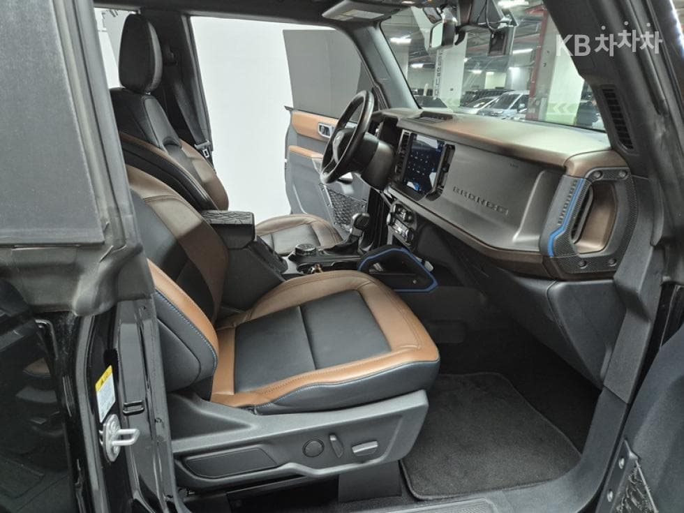 Ford 브롱코(U725)2.7 4 Door Outer Banks Standard - 17