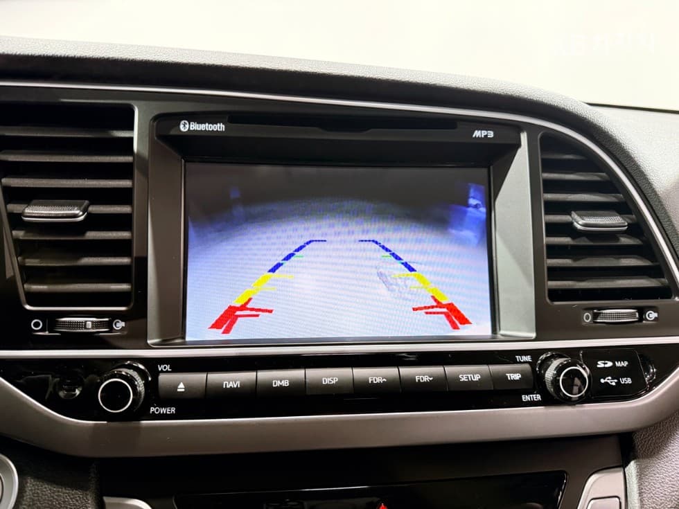 Hyundai Avante (Elantra)AD1.6 GDi Value Plus - 13