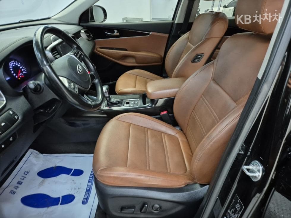 Kia The New (facelift) Sorento2.0 Diesel 2WD Noblesse - 11