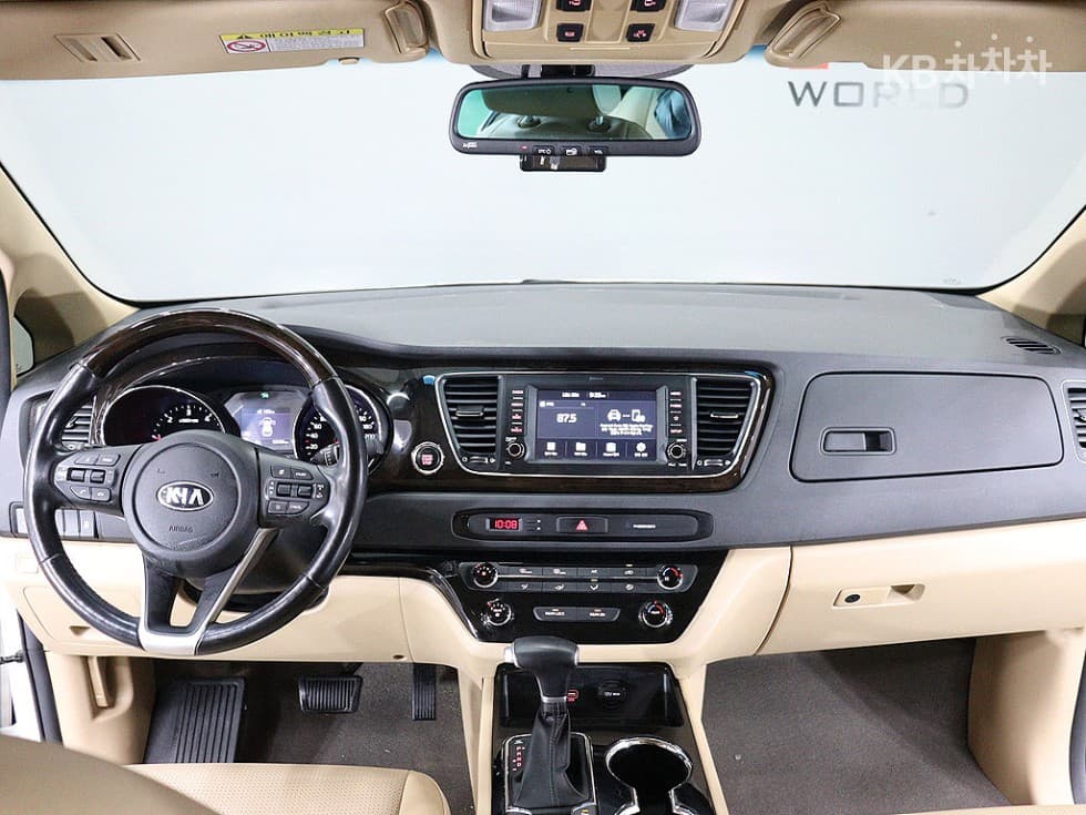 Киа The New (фейслифт) Канивал9-местен 2.2 Дизел Престиж - 13