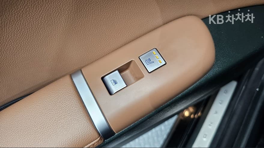 Хюндай Ди Всеново Grandeur (Azera)2.5L бензин 2WD Premium - 19