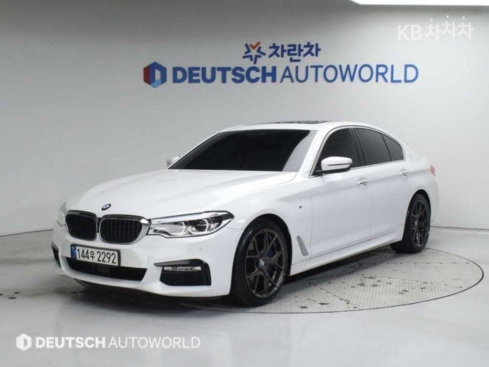 BMW 올New5 Series (G30) 530d M Sport - Image 1