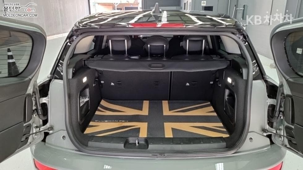 Мини 클럽맨 Второ поколение1.5 Cooper High Trim - 18